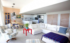 SLR-98 Beach Penthouse · Spectacular 4 BR Beachfront Penthouse